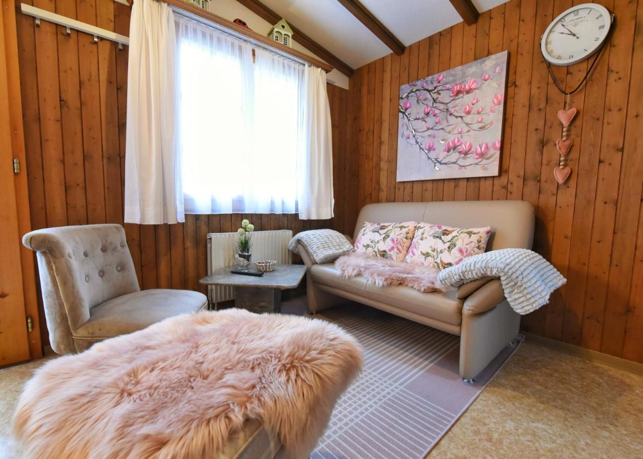 劳特布龙嫩Spellbound A Romantic Hideaway For Adults Aged 18-35别墅 外观 照片